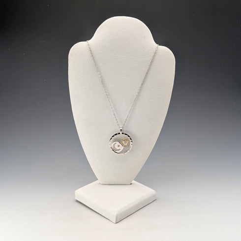 ヴィンテージ 純銀製ペンダント 月と太陽デザイン 13.5g ネックレス付き